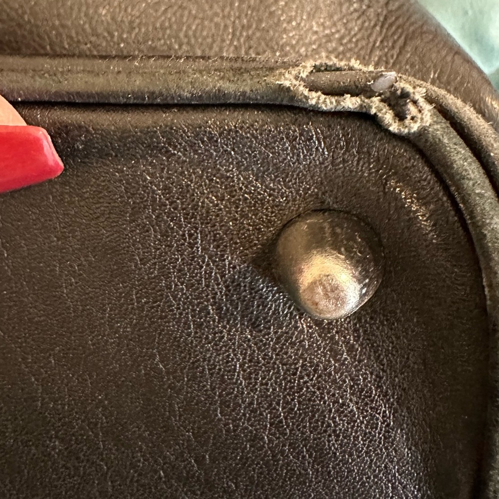 Coach handbag. - Picture 4 of 6